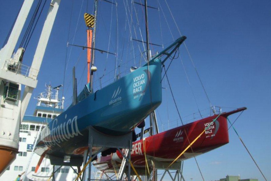 Five racing yachts